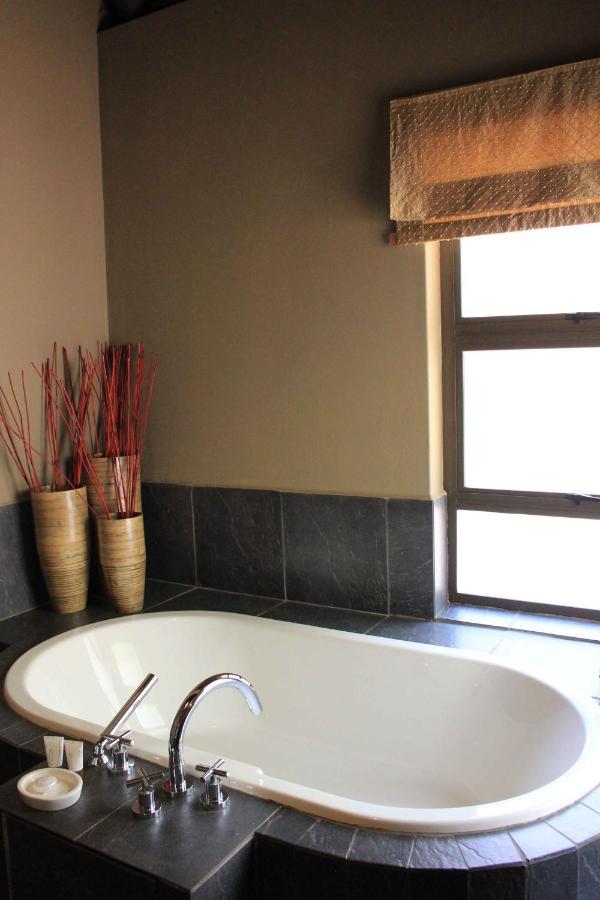 Bass Lake Country Lodge Pretoria-Noord Eksteriør billede